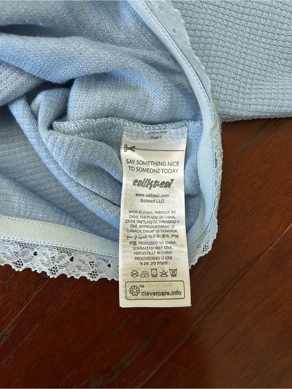 Edikted GRWM Cropped Waffle Top in Light Blue size S - Picture 8 of 9